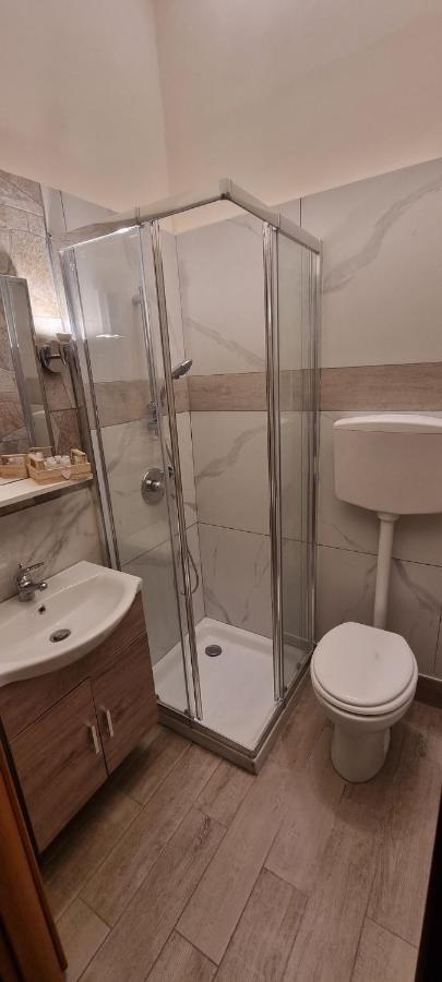Keira House Napoli Hotel Kültér fotó