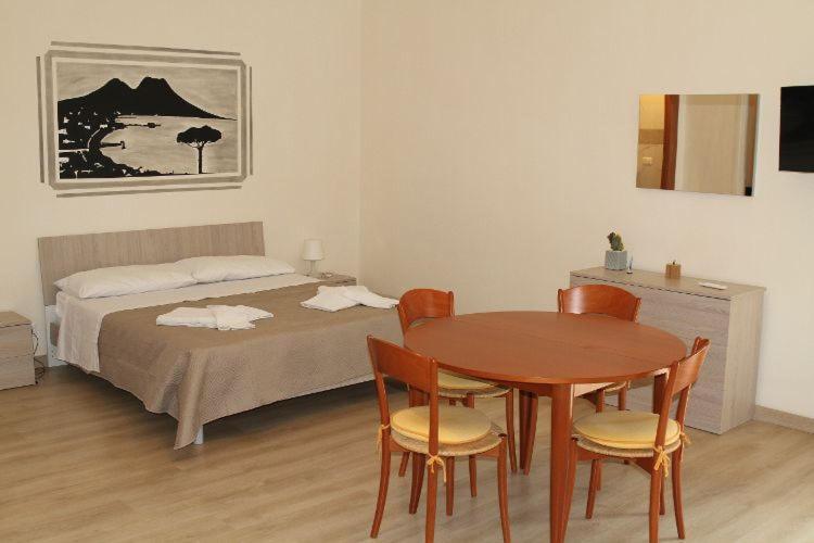 Keira House Napoli Hotel Kültér fotó
