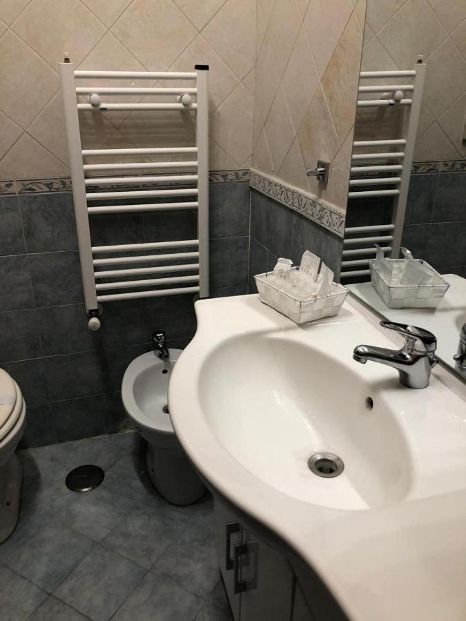 Keira House Napoli Hotel Kültér fotó